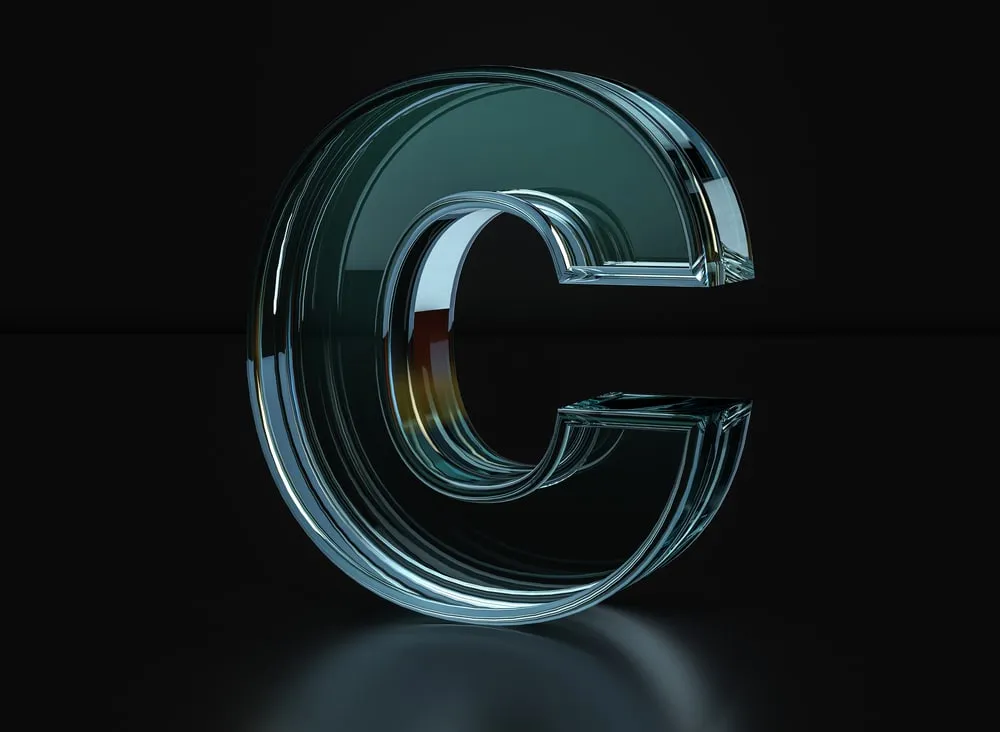 Capa de SOLID com C: Baixe o Curso Essencial de POO Rápido!